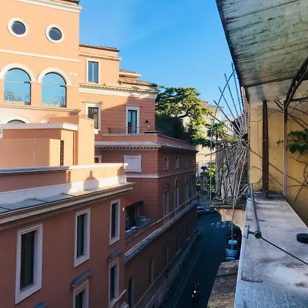 Apartment Attico Barberini Rome